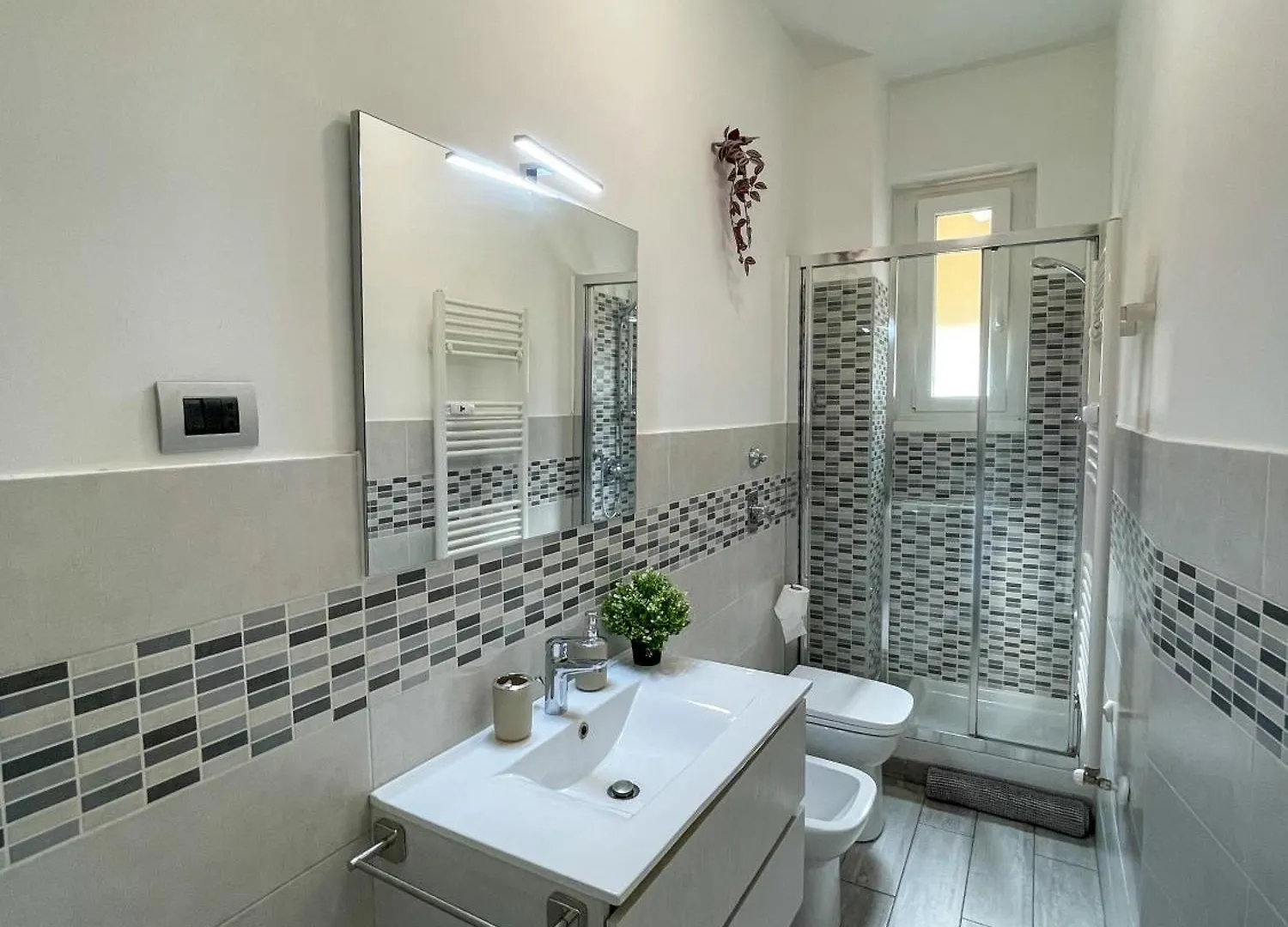 Home In Town - Fiera Milano City Near San Siro Stadium 0*,